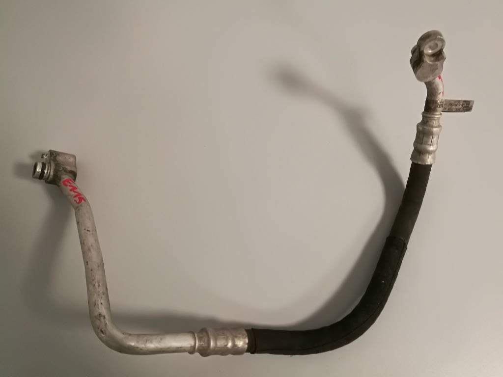 Trubka hadica klimatizacie AUDI Q5 8R0260701AC