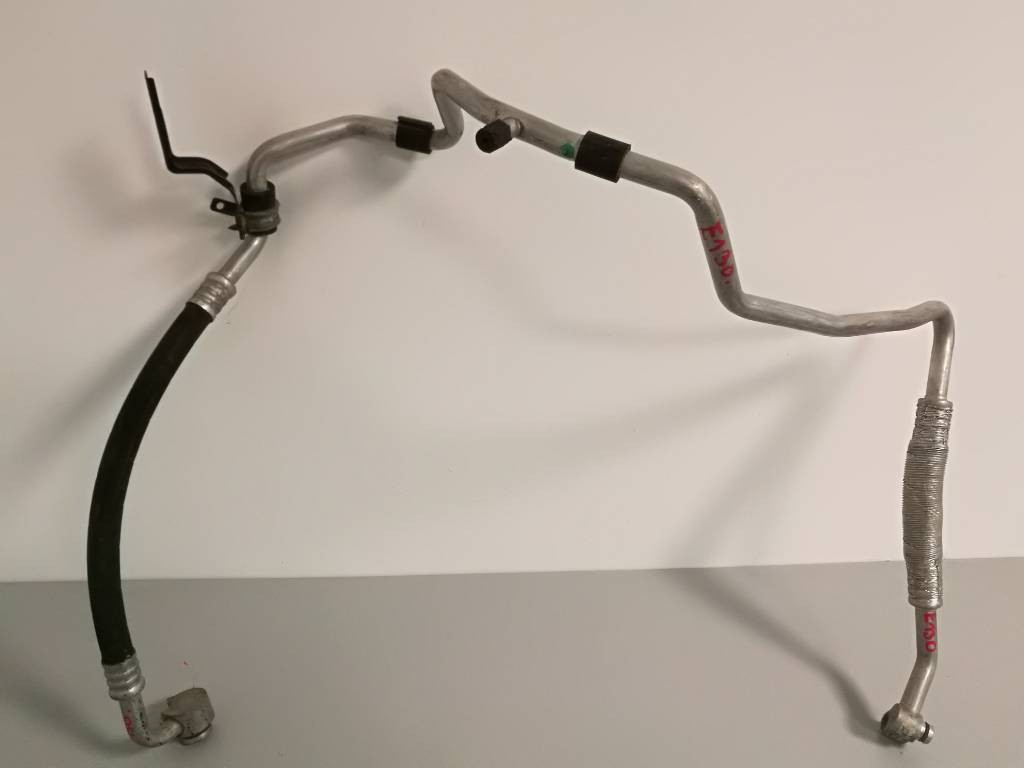 Trubka hadica klima VW GOLF V VI JETTA 1K0820743CC
