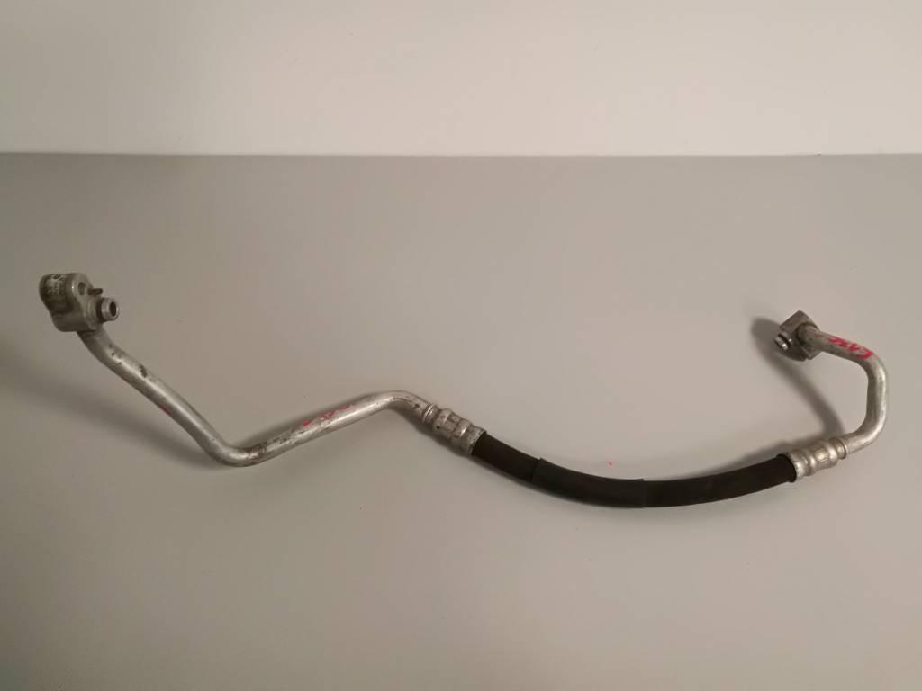 Trubka hadica klima VW PASSAT B6 B7 CC 3C0820721M