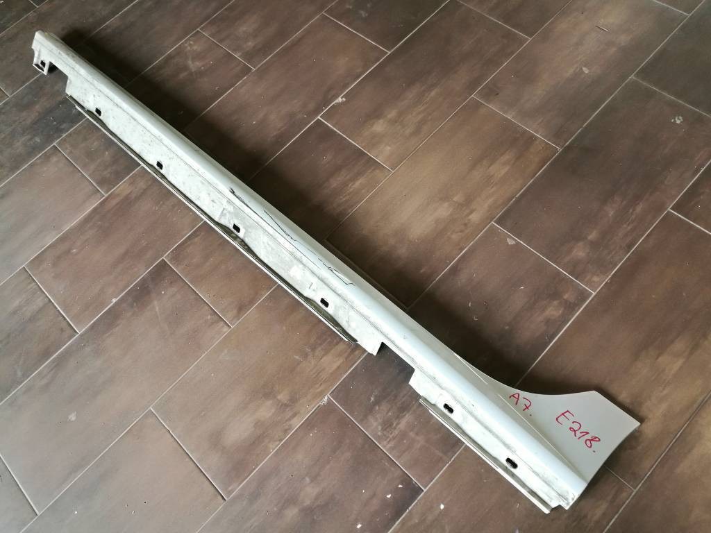 Prah lista AUDI A7 4G8853859H