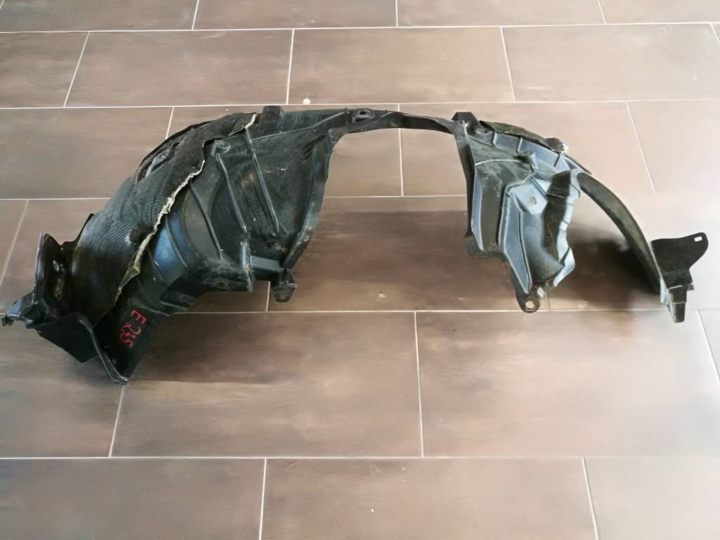 Podblatnik NISSAN X-TRAIL 63842JG00A