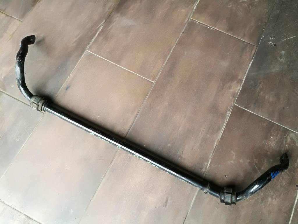 Stabilizator podvozku AUDI A4 B8 A5 8T 8K0411309L