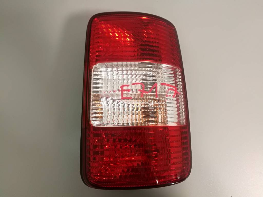 Zadne svetlo VW CADDY 2K 2K0945258A