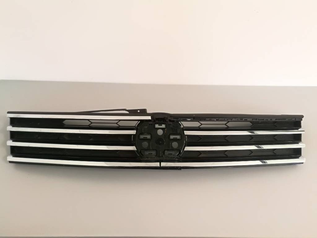 Maska mriezka VW TOUAREG 7P 7P6853651L