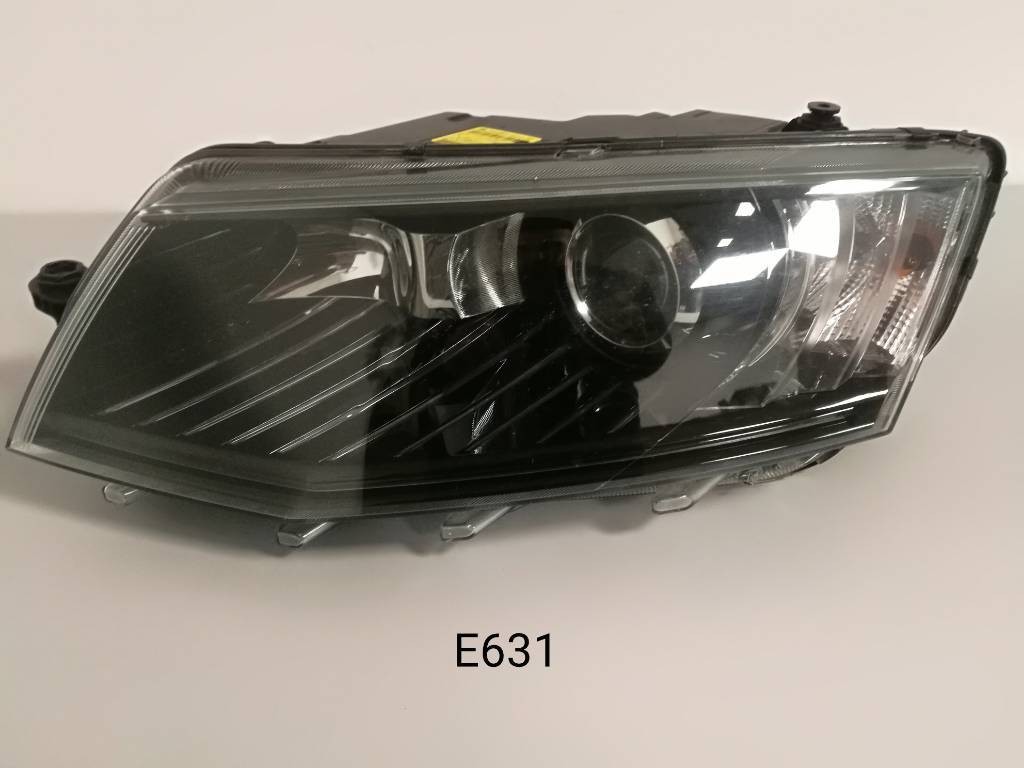 Predne svetlo SKODA OCTAVIA III 3 XENON 5E1941017B