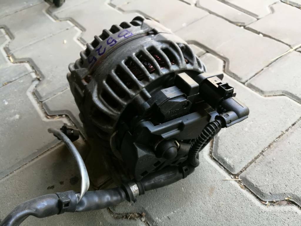 Alternator A1 A3 TOURAN FABIA ROOMSTER 03C903025F