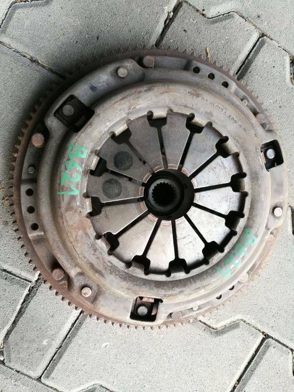Spojka zotrvacnik HONDA CIVIC LC27LE025A LC03JD012