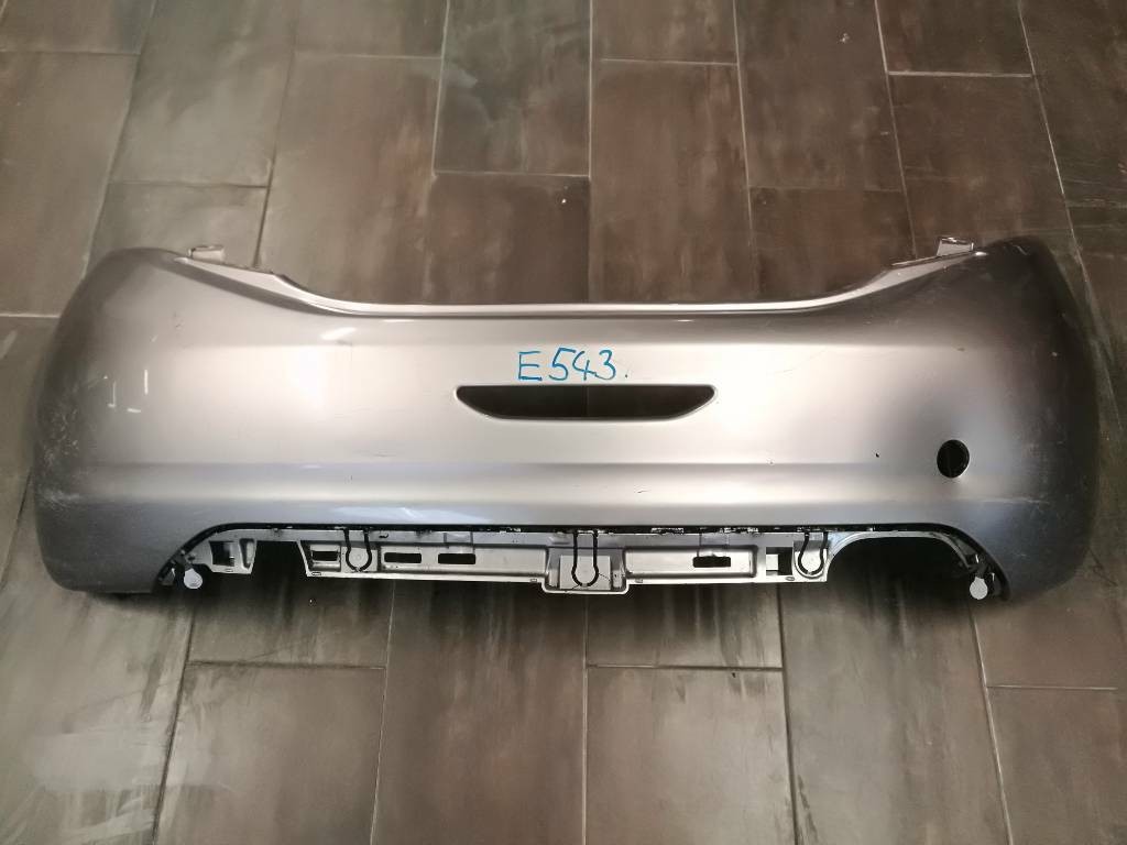 Zadny naraznik PEUGEOT 208 9673271377