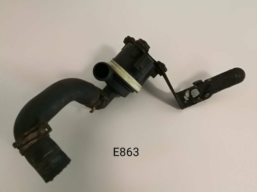 Pumpa cerpadlo vody VW PASSAT B7 GOLF 5N0965561A