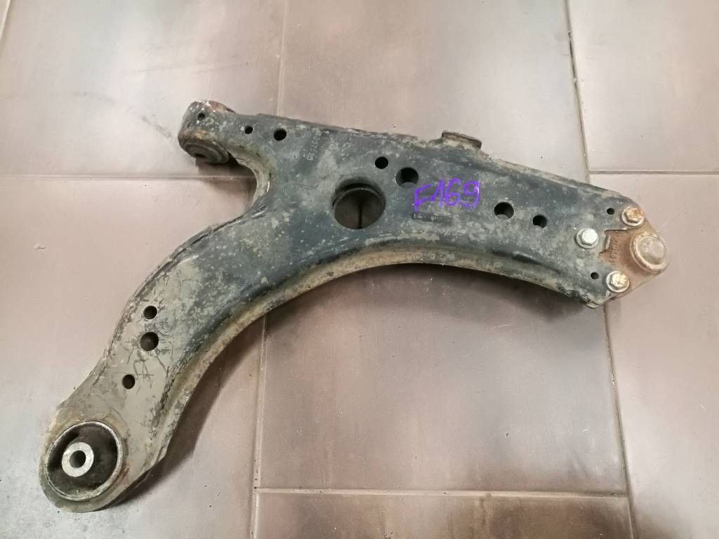 Rameno napravy OCTAVIA I 1 GOLF IV 4 1J0407158