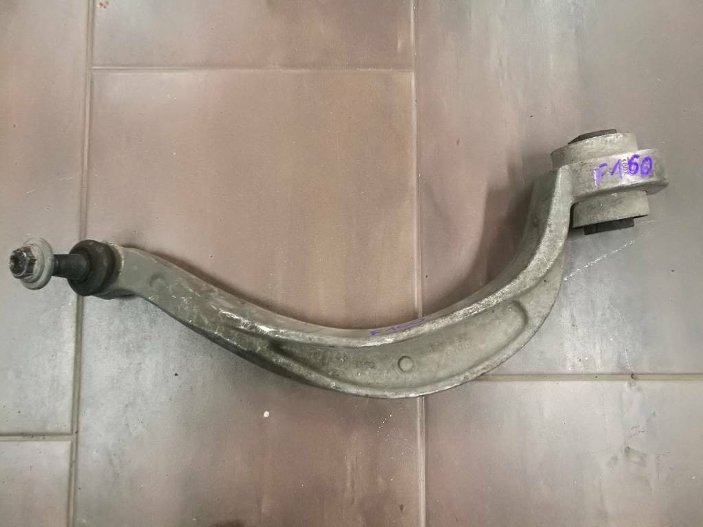 Rameno napravy AUDI A4 B8 A5 8K0407695L