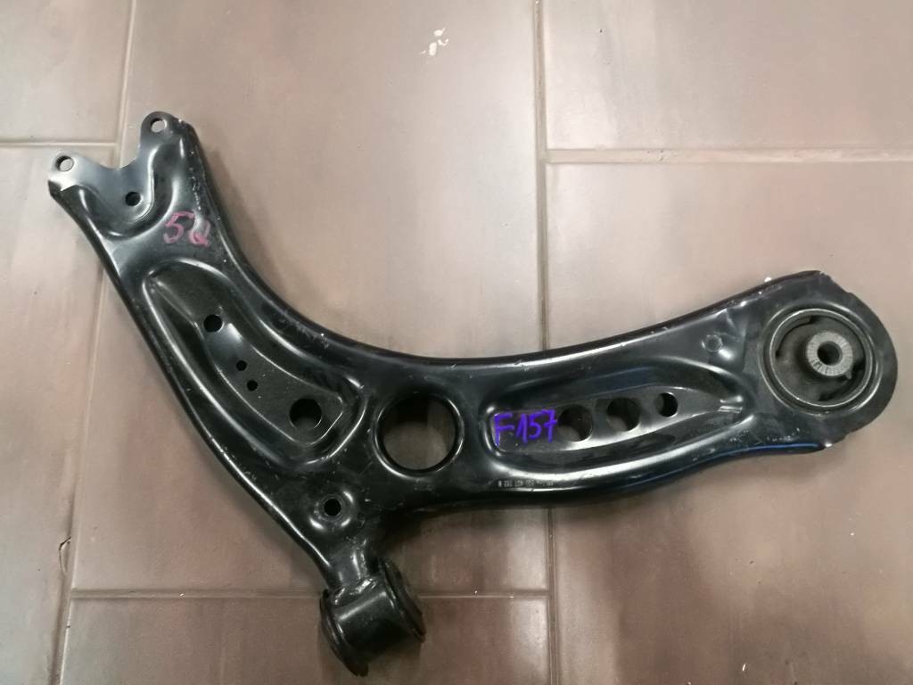 Rameno napravy VW SKODA SEAT AUDI 5Q0407152M