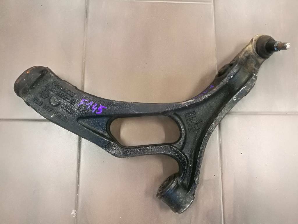 Rameno 7L0407154B VW Touareg 7L