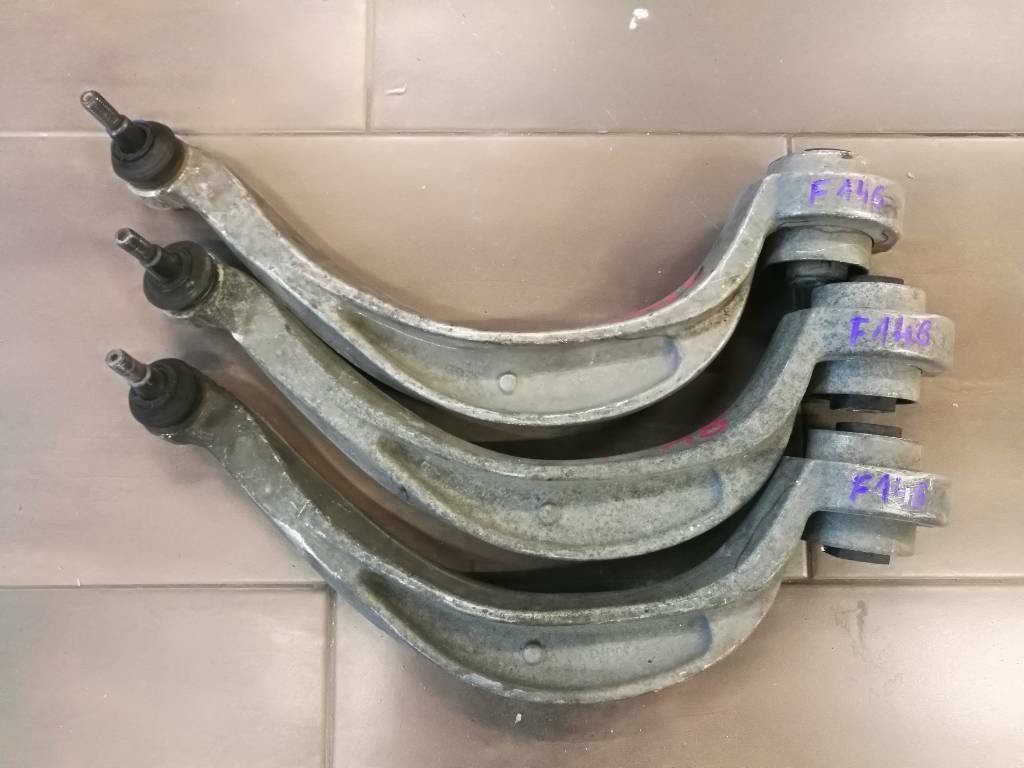 Rameno 8K0407695E AUDI A4 B8 8K