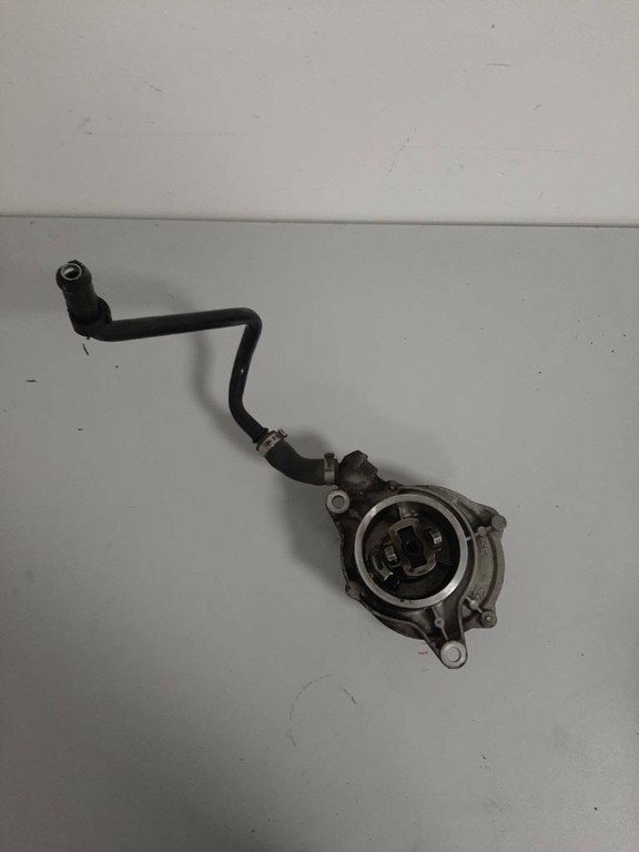 Vakuove cerpadlo pumpa BMW 11667791232