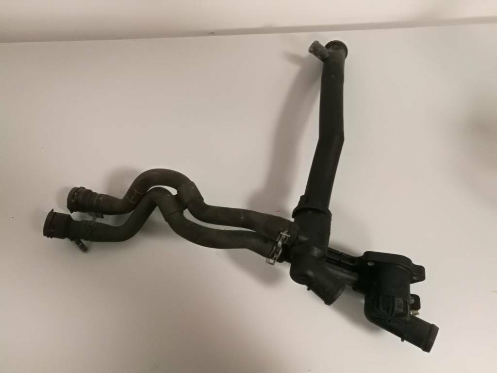 Obal termostatu VW AUDI SEAT SKODA 1.2 03F121026B