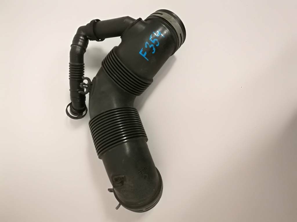 Trubka hadica sania VW AUDI SEAT SKODA 3C0129654M