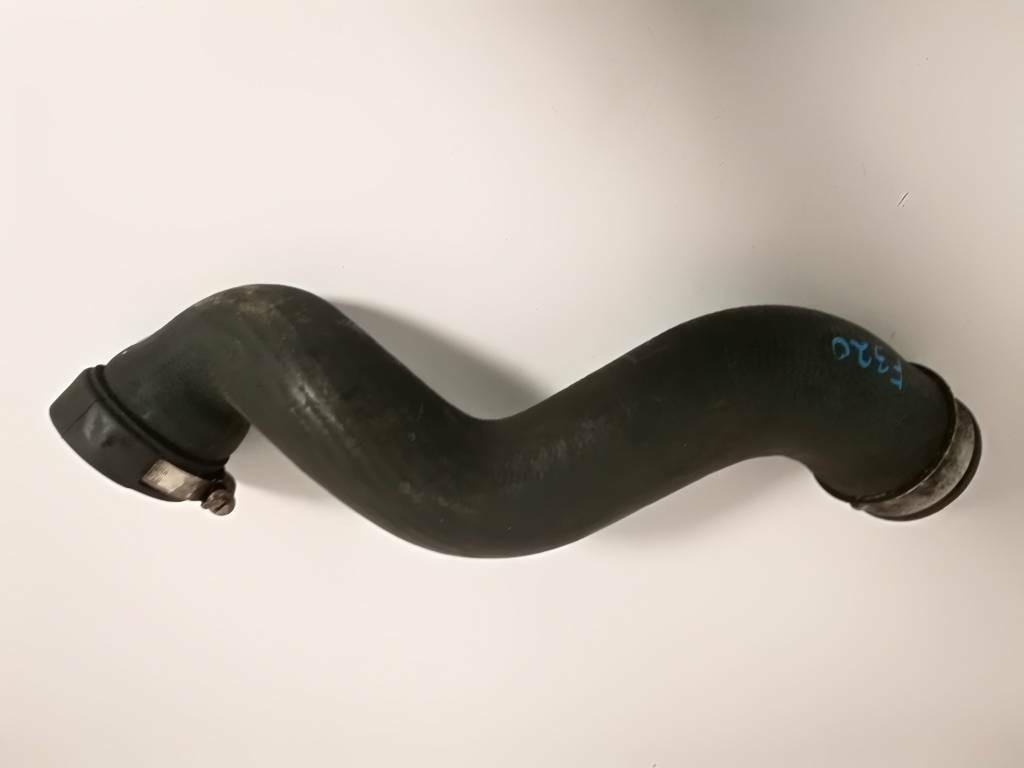 Hadica rura AUDI A4 B6 B7 PASSAT B5 8E0145737E
