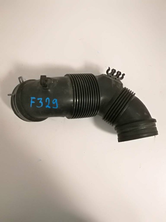 Hadica rura vzduchu AUDI VW SEAT SKODA 5Q0129654