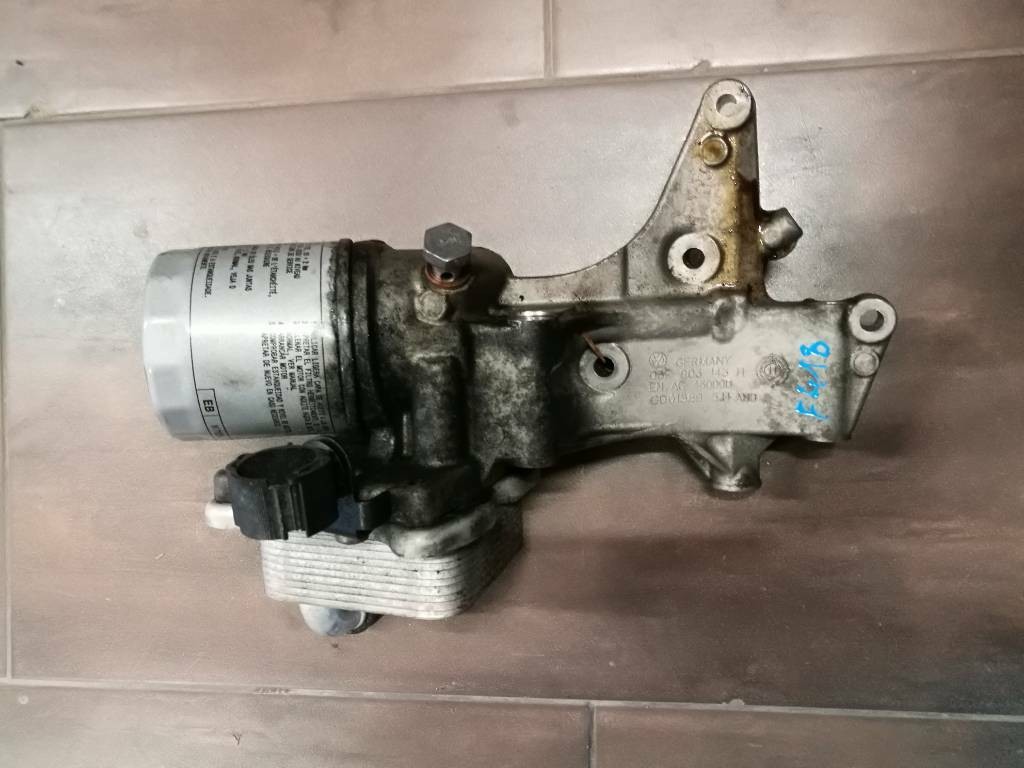 Obal drziak filtra  VW AUDI SKODA SEAT 03F903143H