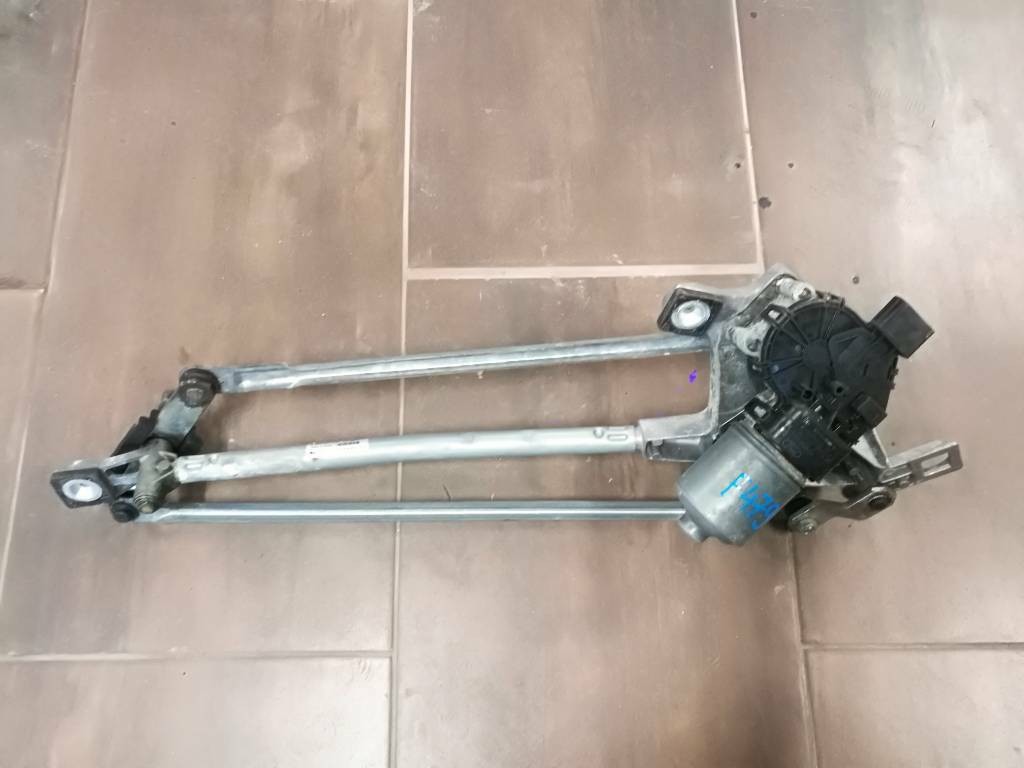 Motorcek stieracov FORD MONDEO MK4 7S71-17508-AA
