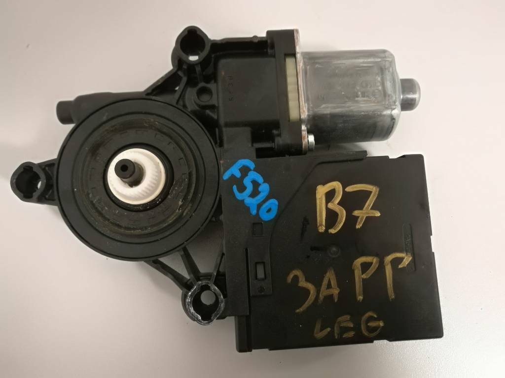 Motorcek stahovacky VW PASSAT B7 3A 3AA959702A