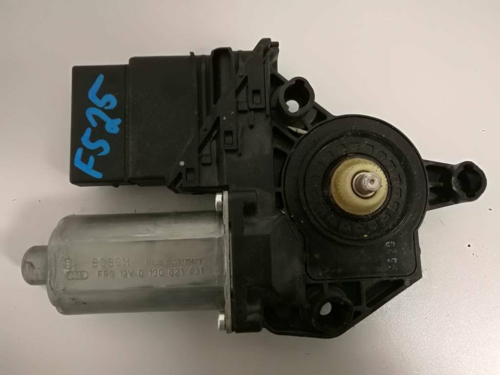 Motorcek stahovacky VW GOLF VI 6 5K 5K0959704D