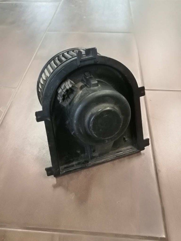 Ventilator VW GOLF IV BORA OCTAVIA I 1J1819021A