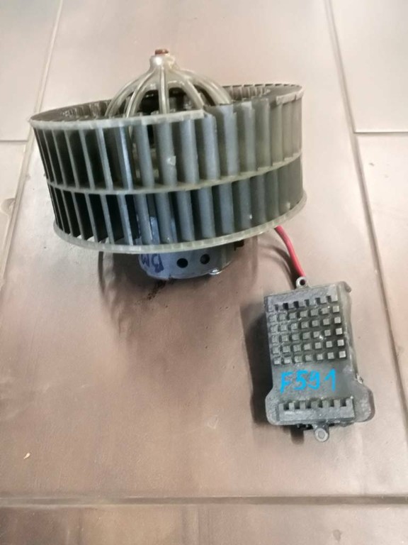 Ventilator vetraku regulator BMW 7  E65 6934390