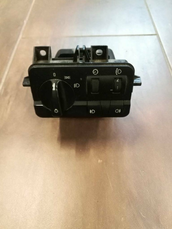 Spinac vypinac svetiel BMW 3 61316901429