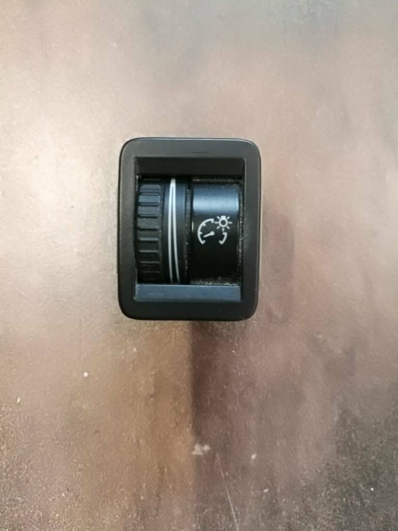 Regulator svetiel VW PASSAT B6 B7 3C0941334A