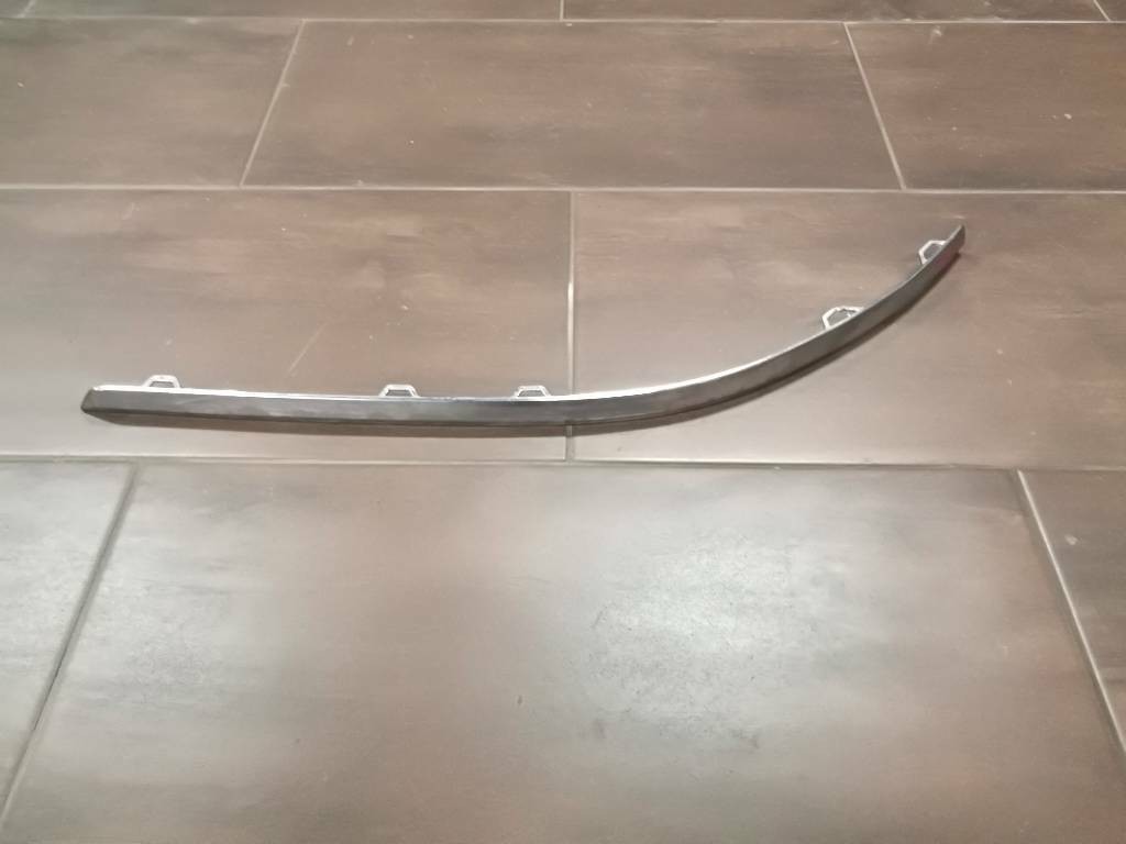Lista chrom naraznika VW PASSAT B7 3A 3AF807459