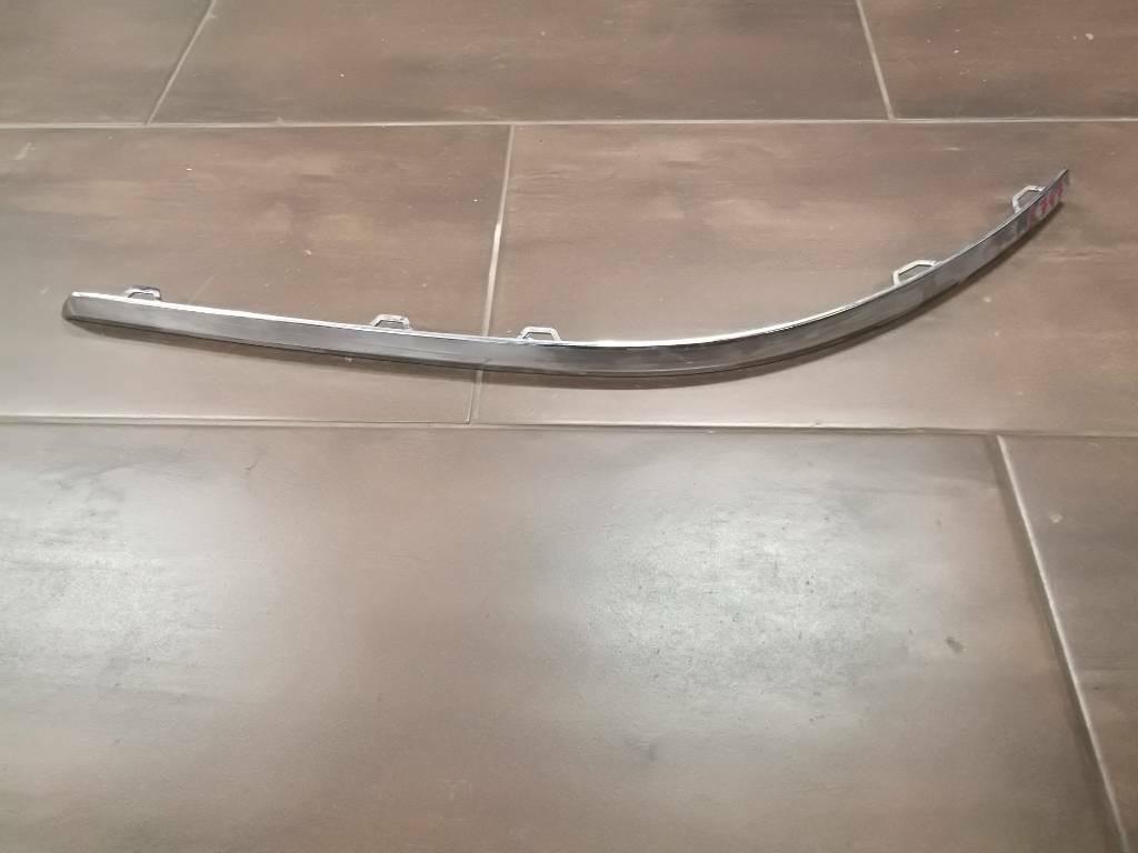Lista chrom naraznika VW PASSAT B7 3A 3AF807459