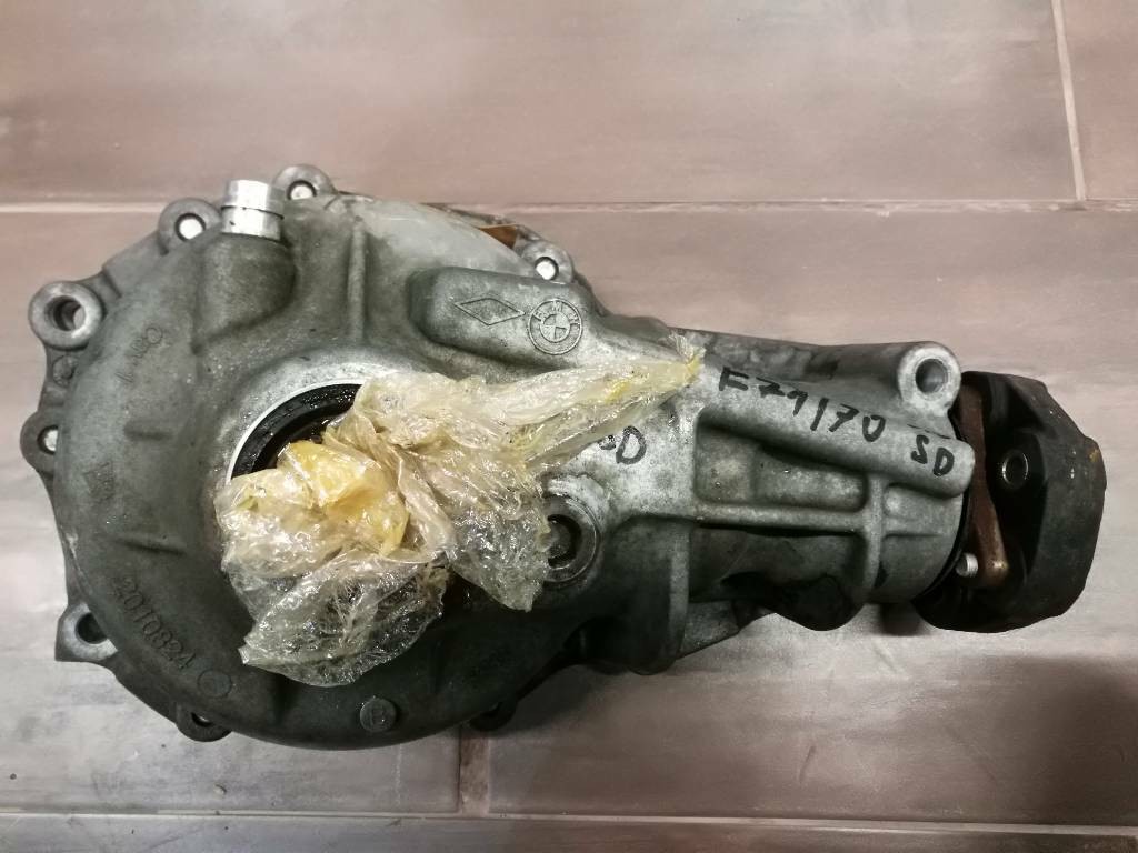 Diferencial naprava BMW X5 X6 7552533 EAY 95X 3.64
