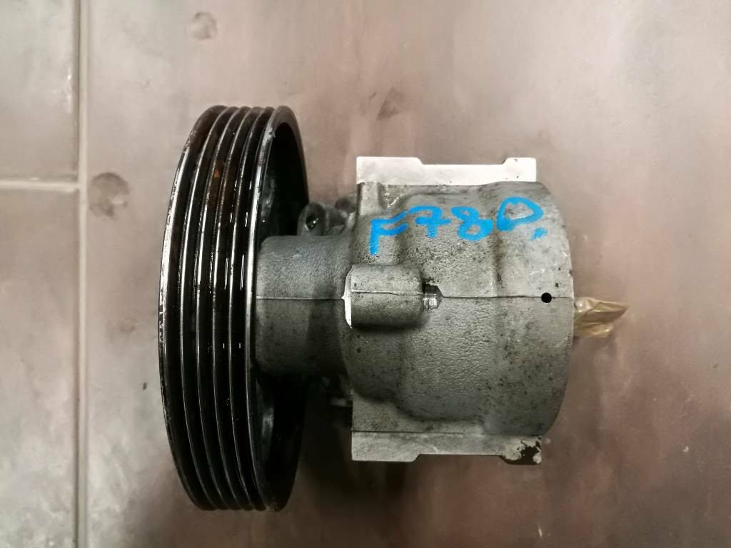 Servo motor VIVARO TRAFIC PRIMASTAR 1.9 2.5 DCI