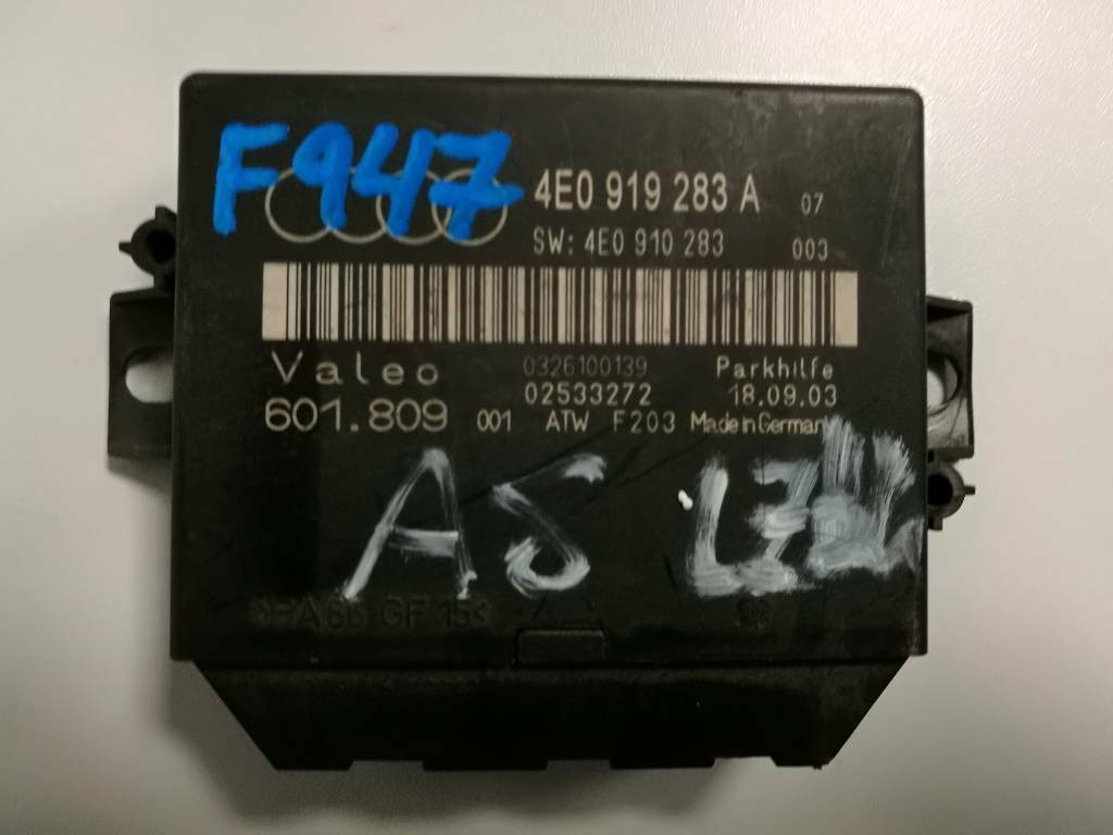 Predám parkovací senzor 4E0919283A AUDI A8 D3