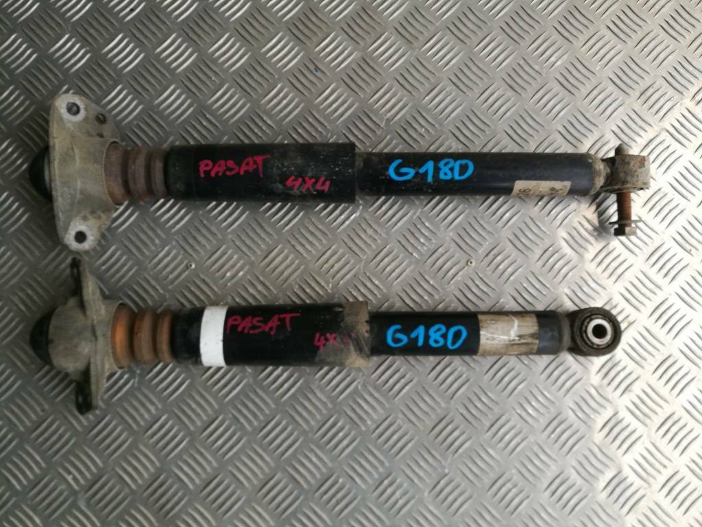 Zadny tlmic tlmice VW PASSAT B7 3C 4x4 3C0512011CF