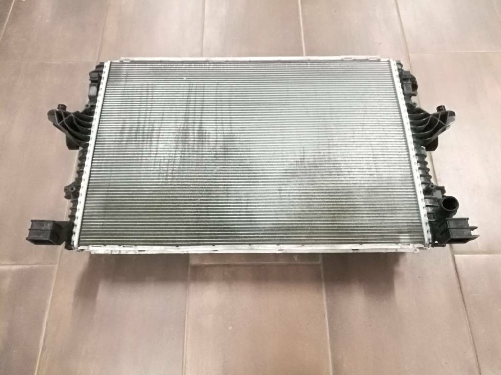 Chladič vody VW TRANSPORTER T5 LIFT T6 7E0121253E