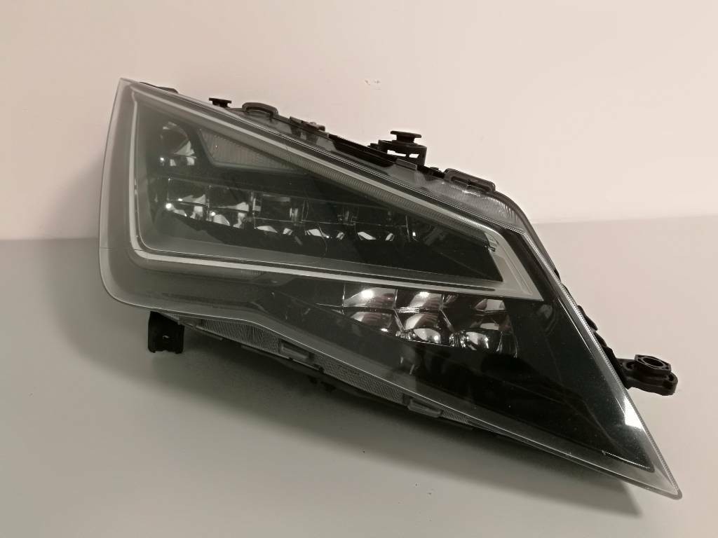 Predné pravé FULL LED svetlo SEAT LEON 5F0941008A