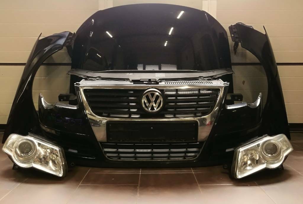 Predok VW VOLKSWAGEN PASSAT B6 SVETLO KAPOTA STENA
