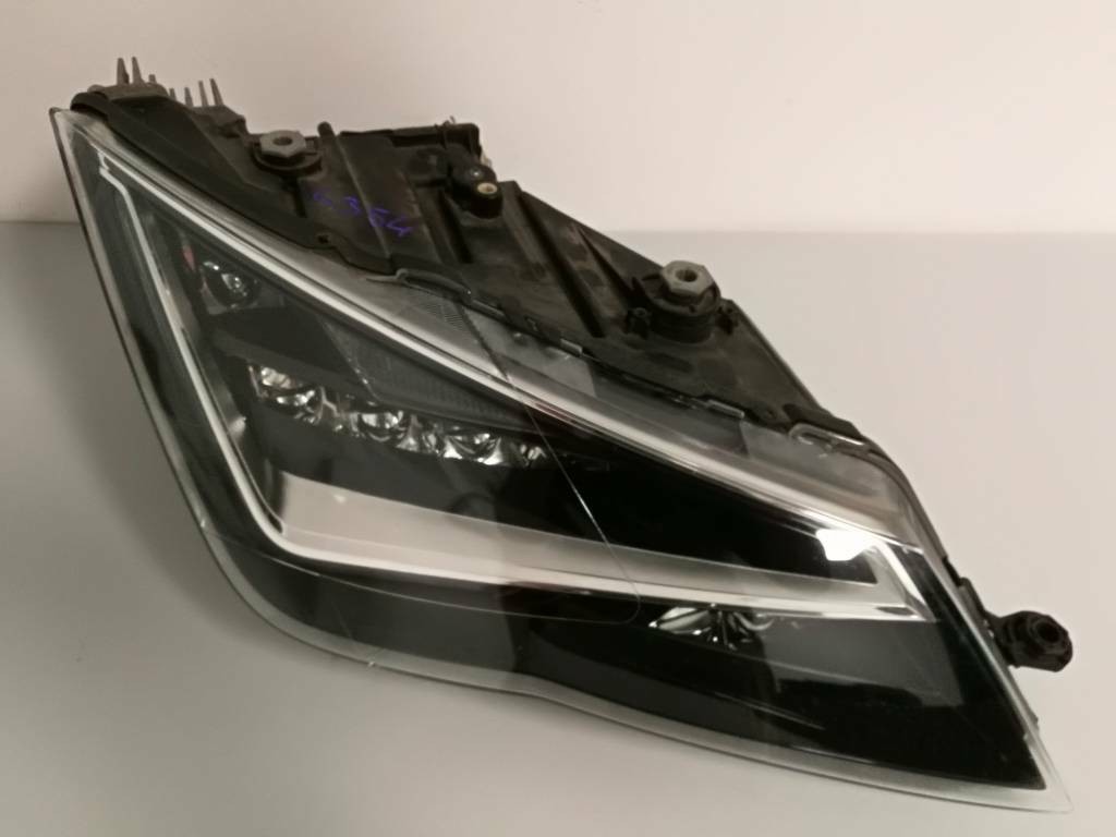 Predné pravé svetlo LEON FULL LED XENON 5F1941008D