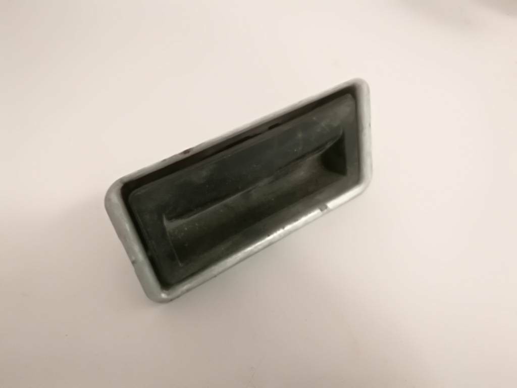 Mikrospínač kufor AUDI A4 A5 A6 VW 5N0827566I