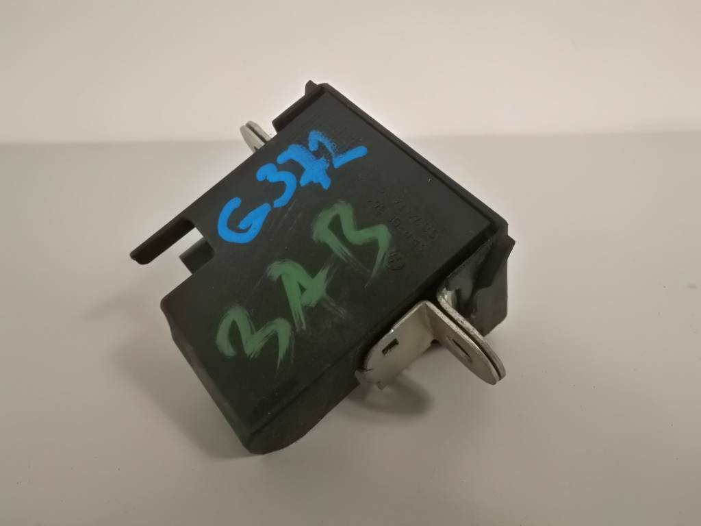 Zámok kufor VW PASSAT B7  AUDI SKODA 1K 1K6827506E