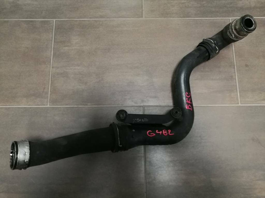 Skladové číslo: G482 Výrobné číslo: 1K0145762P Predám hadicu rúru intercoolera BKC AUDI A3 SEAT VW V
