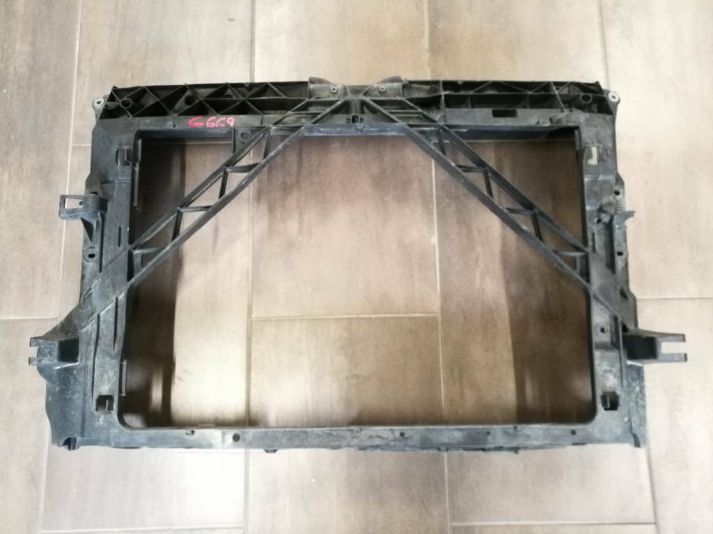 Drziak stena celo sahara SKODA FABIA III 3 6V