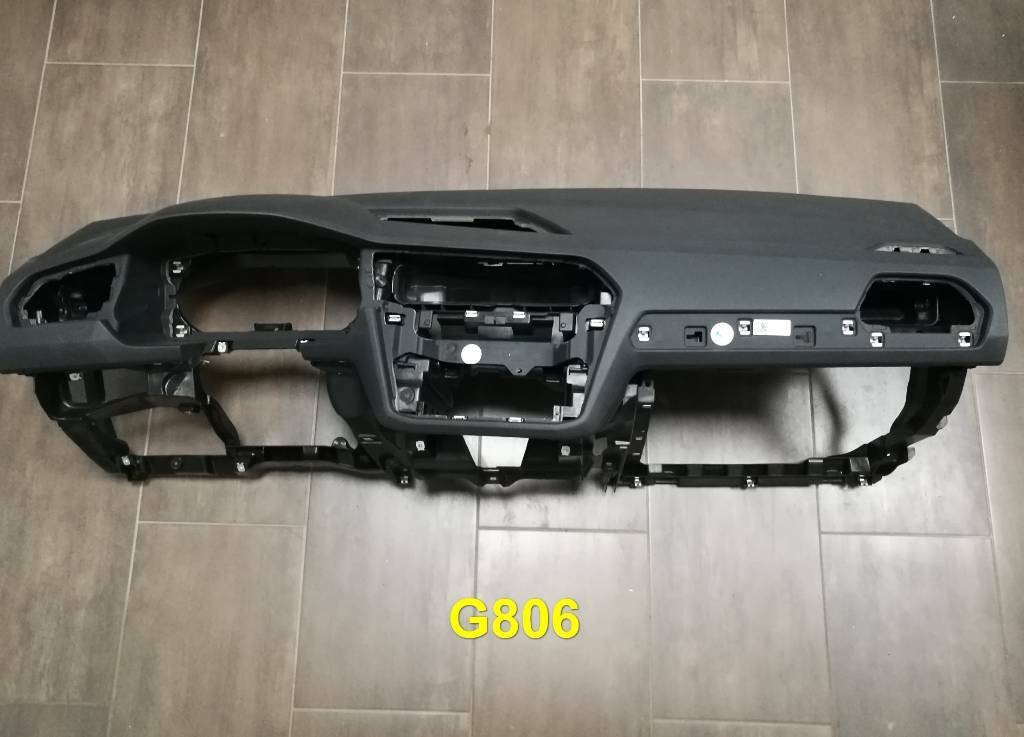 Prístrojová doska palubovka VW TIGUAN 5NB857181B