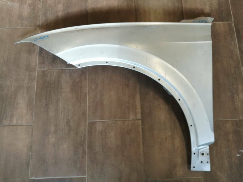 Predný ľavý blatník VW TOUAREG 3  III 760 2018 →
