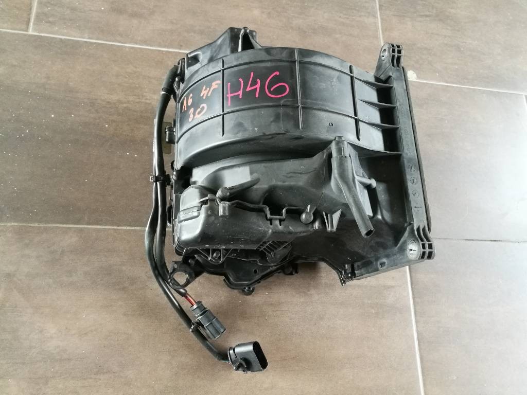 Motorček motor ventilátor kúrenia AUDI A6 C6 4F