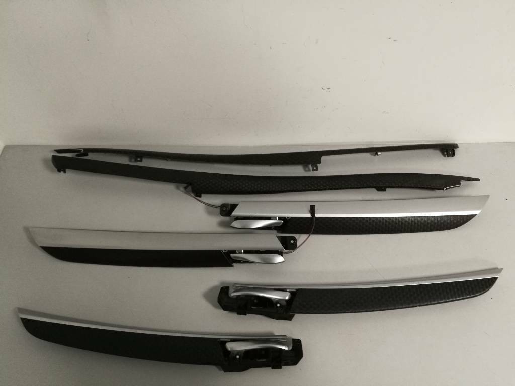 Ozdobné lišty dekor  CARBON  dverí  BMW  X6 E71