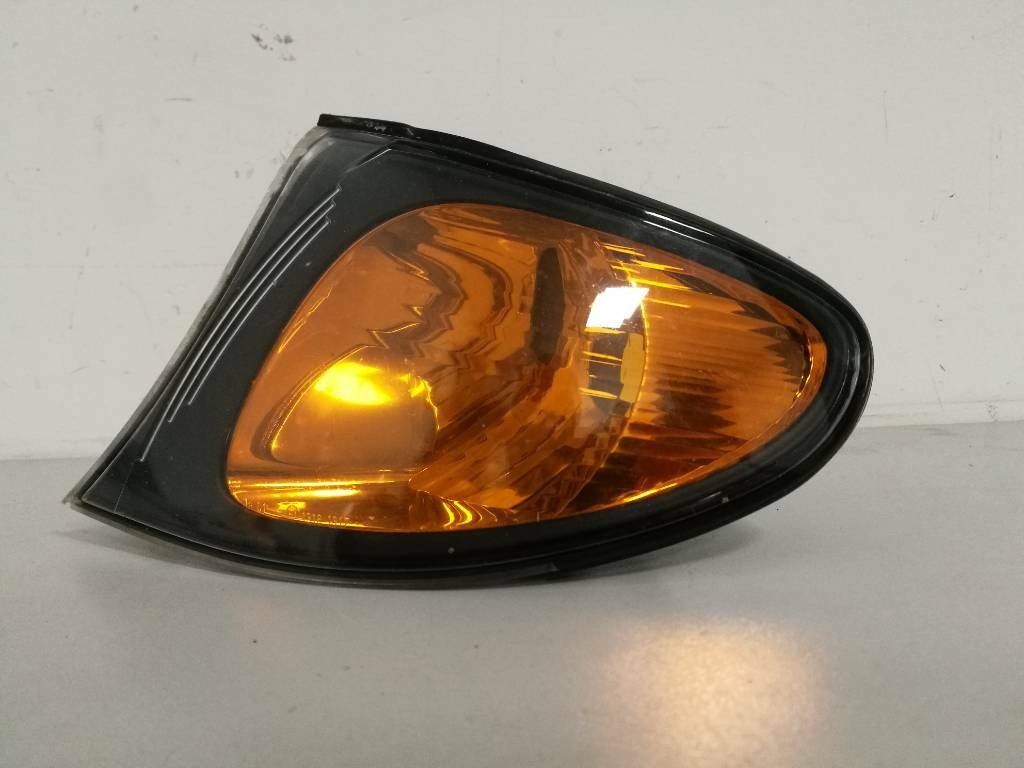 Predná ľavá smerovka BMW 3 E46